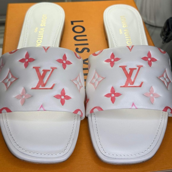 Louis Vuitton Shoes - New Louis Vuitton Revival Mule By the Pool EU41